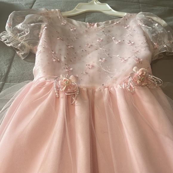 Beautiful girls dress in a size 12..... - Picture 5 of 13